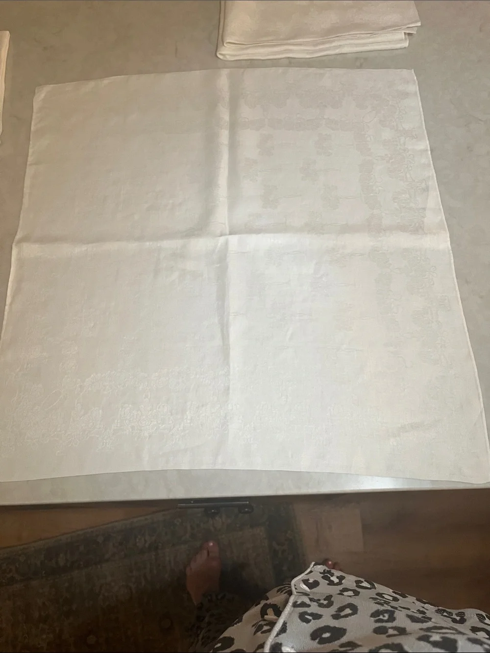 5 VINTAGE  IRISH  LINEN DAMASK  NAPKINS 25” x 25” thick substantial sustainable